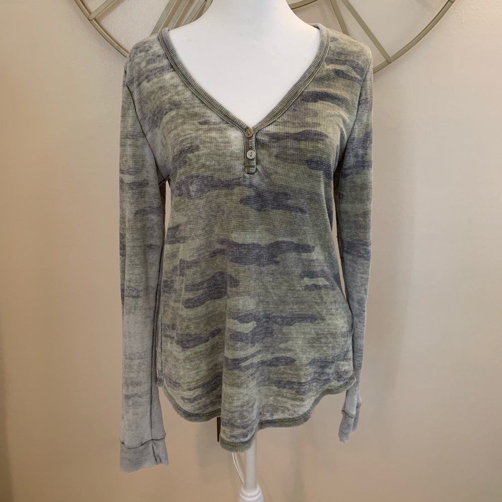 🍀Lucky Brand Henley🍀